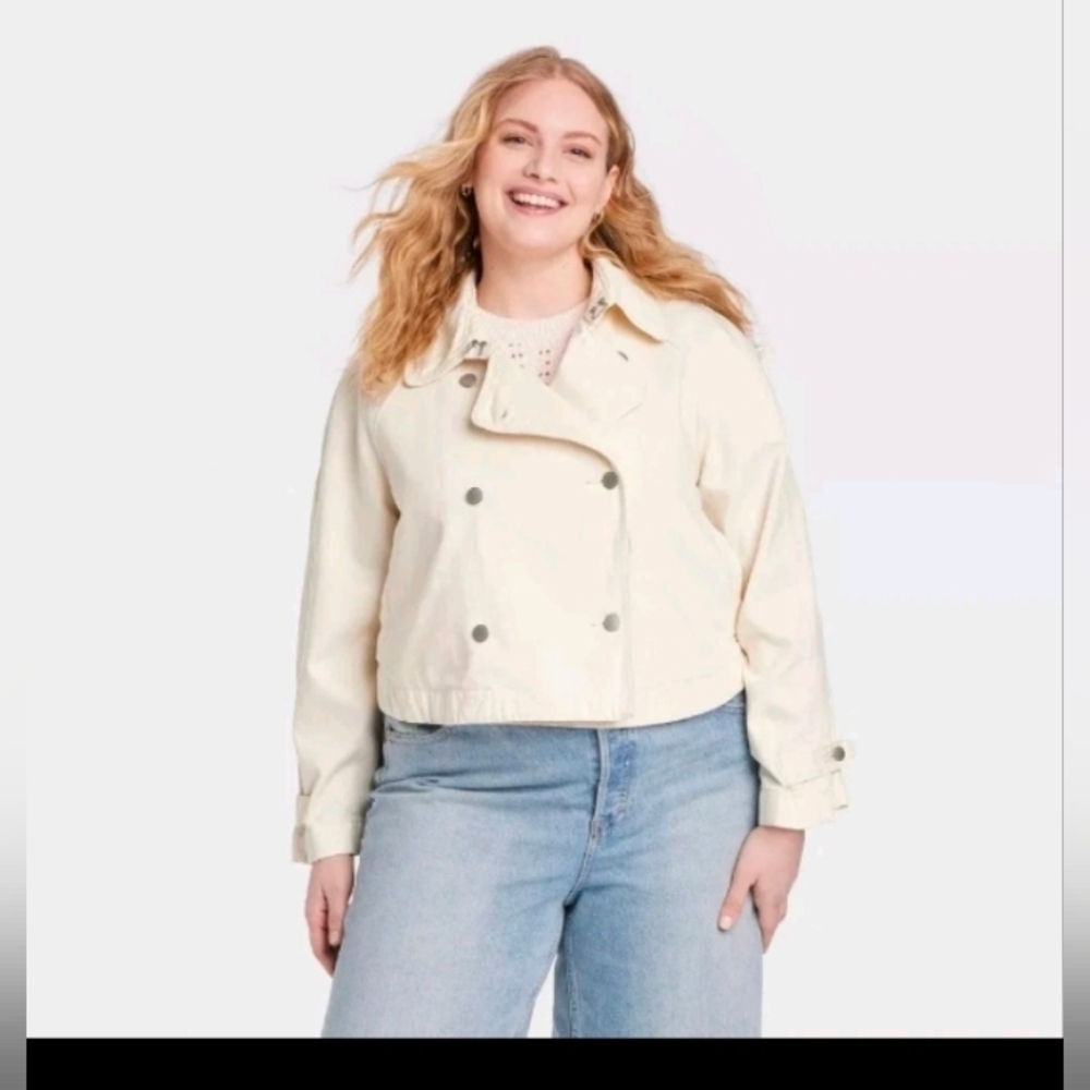 Universal Thread Women's Denim Cropped Trench Jacket Off-White